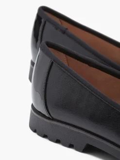 Black Bow Ballerina Shoe