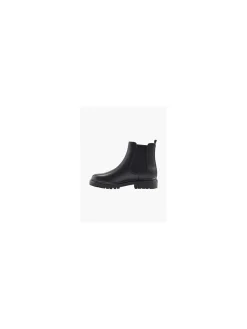 Black Leather Faux Fur Lined Chelsea Boot