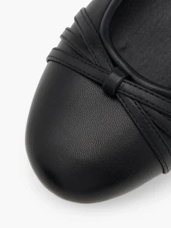 Ladies Black Ballerinas