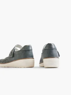 Womens Comfort Shoes.